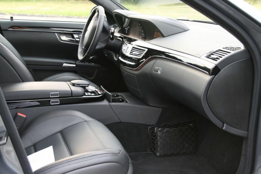  Mercedes-Benz S63 AMG 2008 года  (фото 25 из 42)